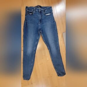 GAP Women's Classic Blue Skinny Jeans